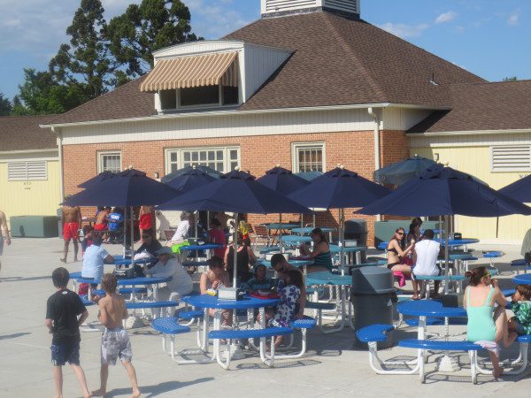 maplewood community center pool