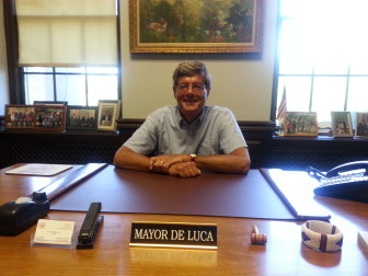 Maplewood Mayor Vic DeLuca