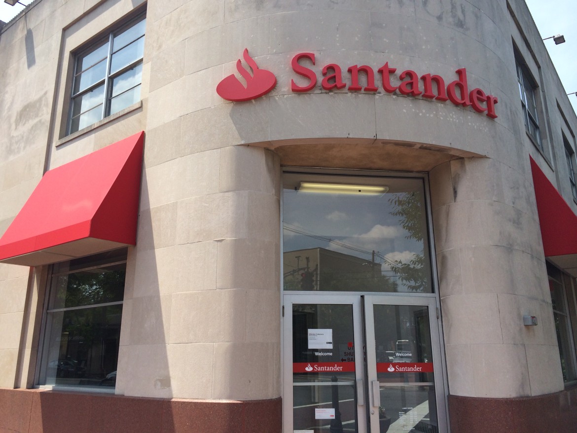 Former Santander Bank on Springfield Ave. to Liquor Store The