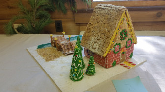 little gingerbread house 2014