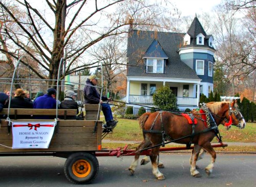 Horse & Carriage rides at Dickens Village (photo: Claire Sinclair 2014)