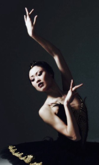 Maiko dances in the ballet, Swan Lake.