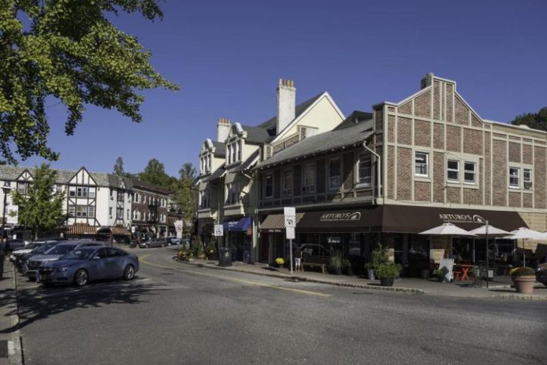 Maplewood Village — What's Open, What's Closed, Who Delivers as of