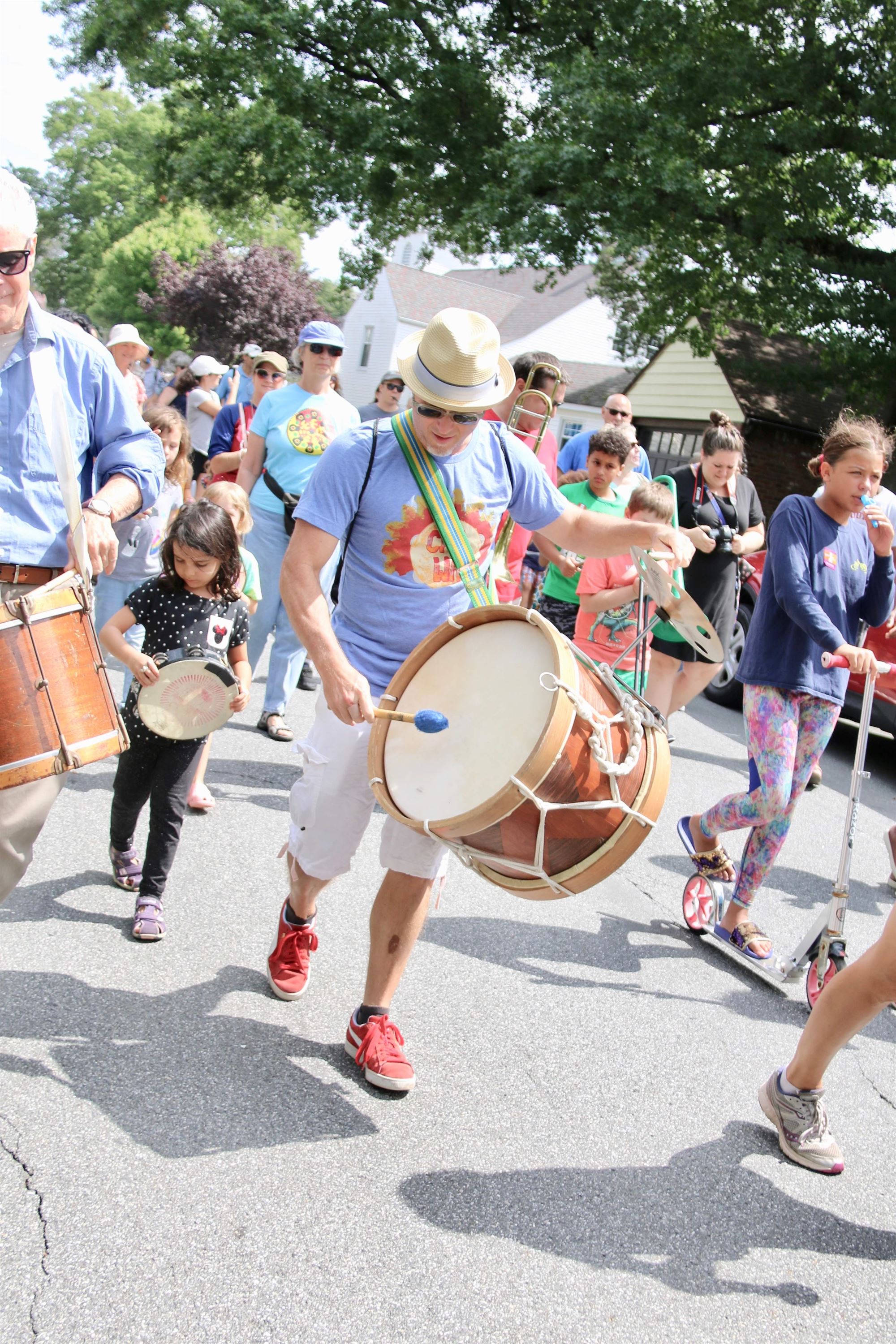 VIDEO, PHOTOS Maplewood Porchfest 2019 Is Joyful Celebration of Hilton