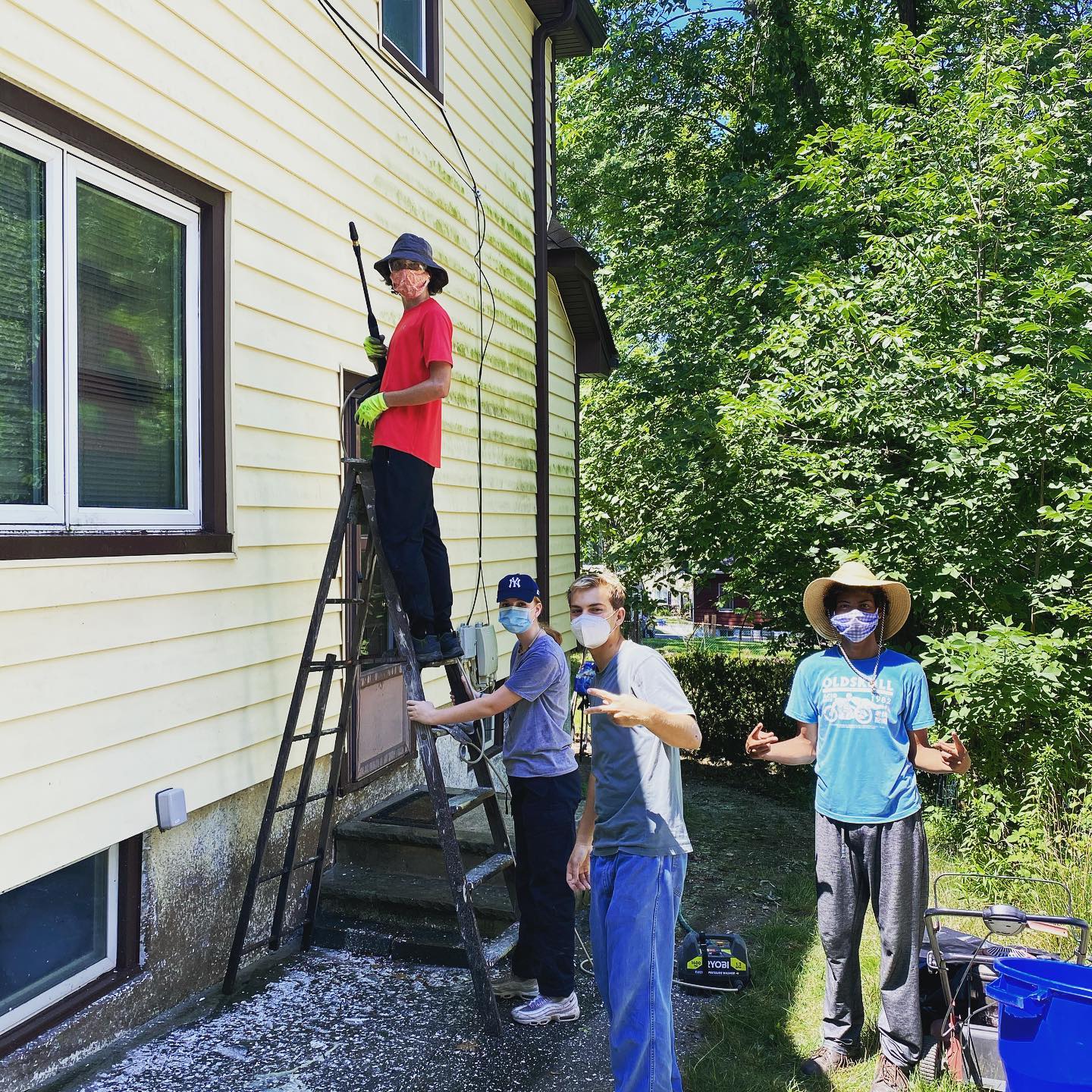 Morrow Church 'Neighbor to Neighbor' Team Does Outdoor Repairs for